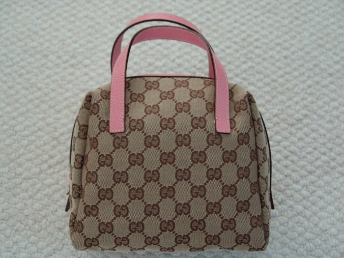 Authentic GUCCI 124542
