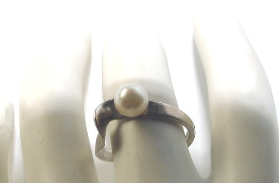 Modernist Sterling and Pearl Ring Signed REM