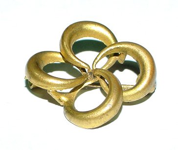 Late Victorian Gilt Loveknot Brooch - Free USA Shipping