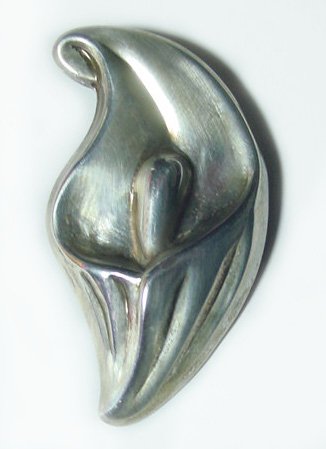 Luscious Sterling Calla Lily Vintage Brooch - Free USA Shipping