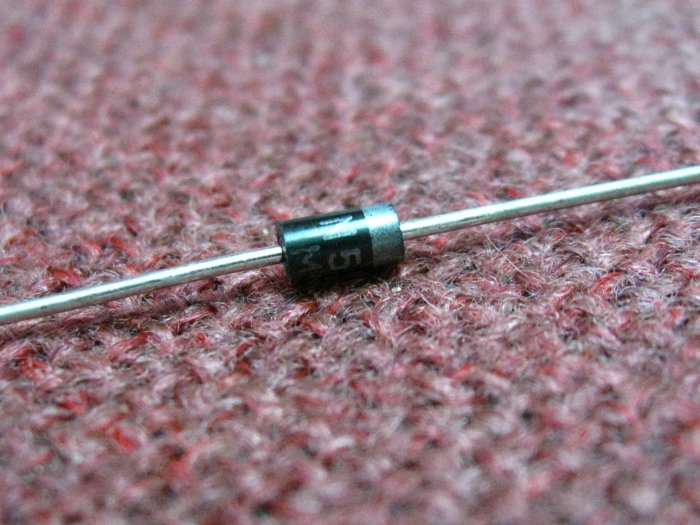 DIODE : 5819 (RoHS)