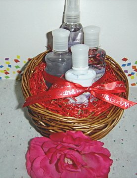 BATH & BODY WORKS MOONLIGHT PATH 4 PC TRAVEL BATH & BODY SET