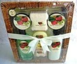 FRUIT HARVEST 7 PC BATH SET W/ SQUARE WOVEN BASKET