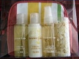 AMBER LILY 4 PC 2 OZ TRAVEL BATH SET W/ COSMETIC BAG