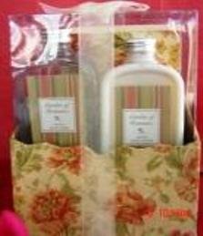 GARDEN OF ROMANCE SUNSET 2 PC BATH SET W/ MINI ORGANIZER