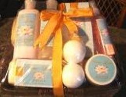 WINTER LOTUS 8 PC BATH SET IN WOVEN BASKET