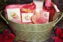 SWEET PEA EXOTIC 9 PC BATH SET W/ METAL PLANTER