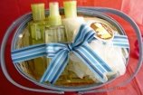 APPLE BLOSSOM 4 PC BATH SET WITH WOVEN BASKET