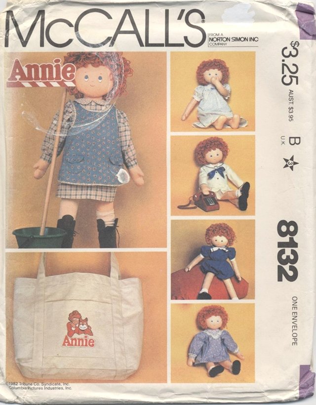 Little Orphan Annie Doll Clothes and Tote Bag, 36â doll, McCalls 8132 NEW