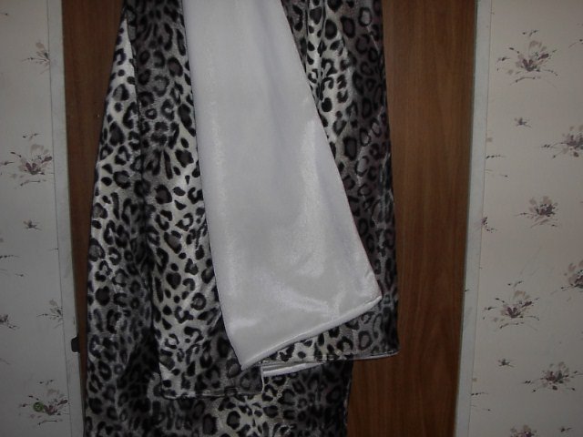 Snow Leopard and White Faux Fur Throw Blanket, New!