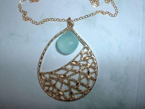 PERUVIAN CHALCEDONY TEARDROP 14K GOLD FILLED NECKLACE