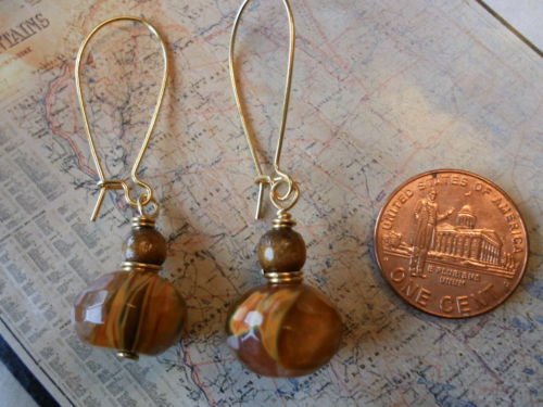 CHERRY QUARTZ AND GOLD SPONGE CORAL GOLD Earrings 21