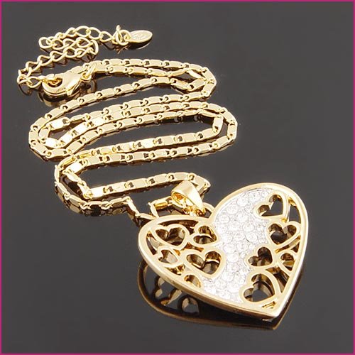 18kGP heart necklace $10
