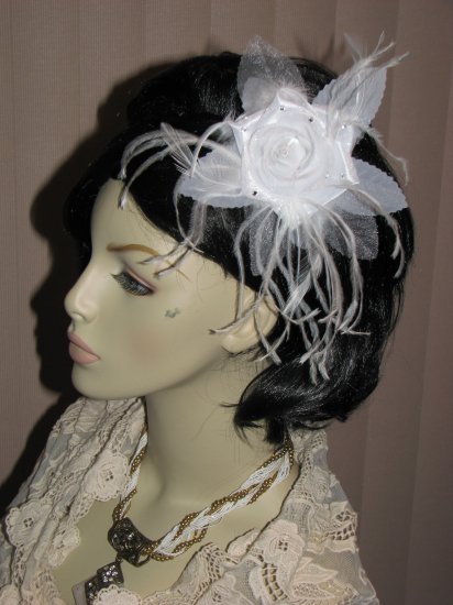 Sabrina Bridal Feather Fascinator white