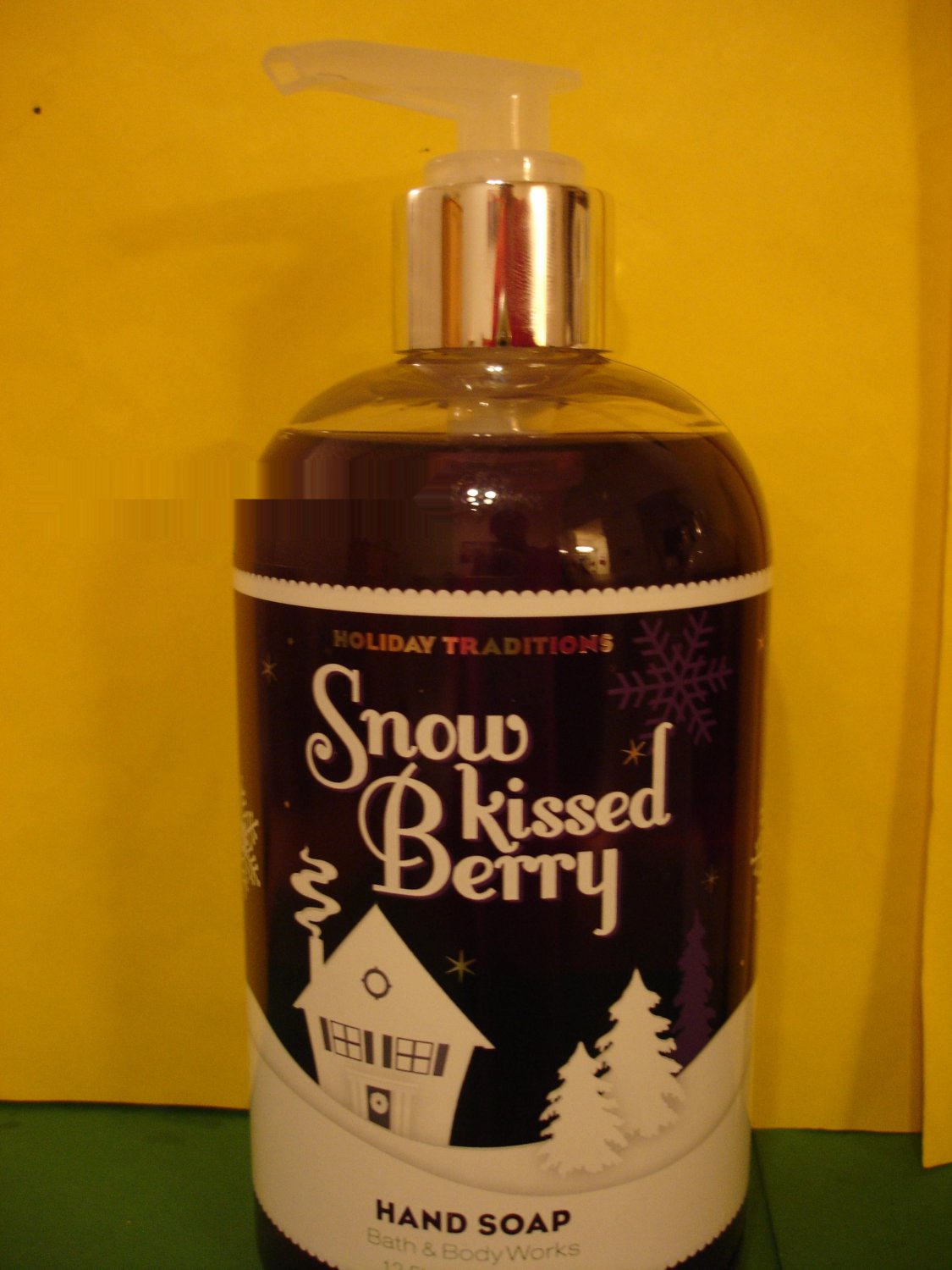 Bath & Body Works Snow Kissed Berry Pump Hand Soap Large