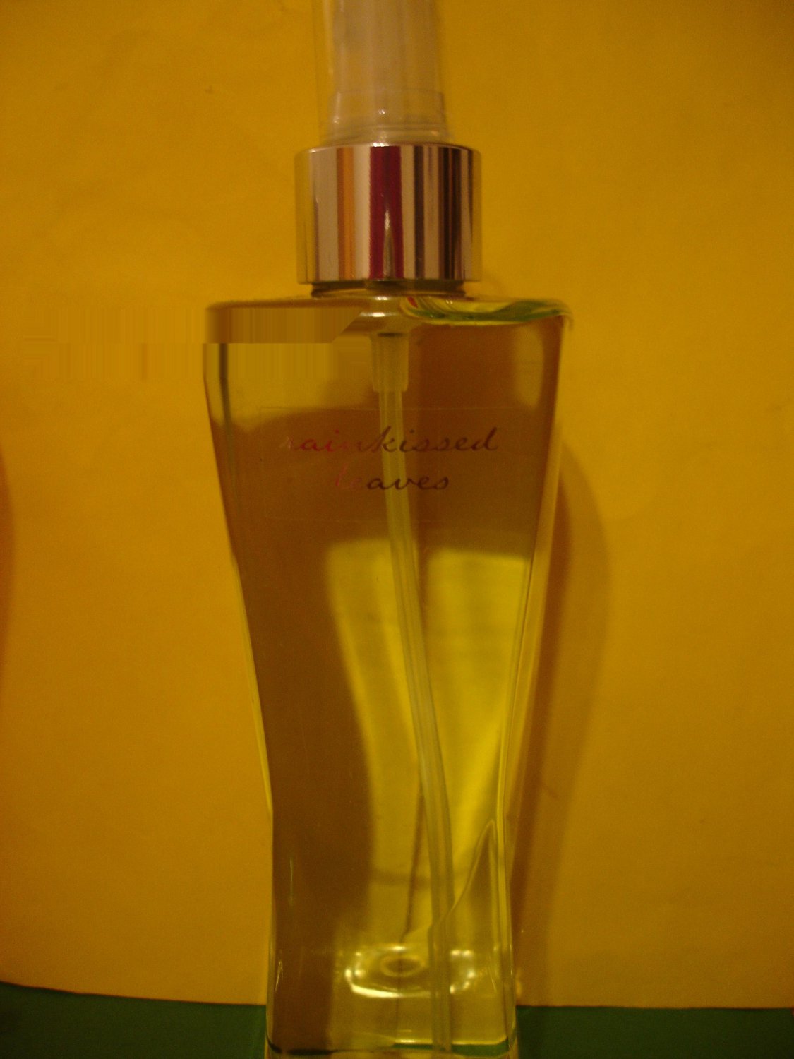 Bath & Body Works Rainkissed Leaves Splash Full Size