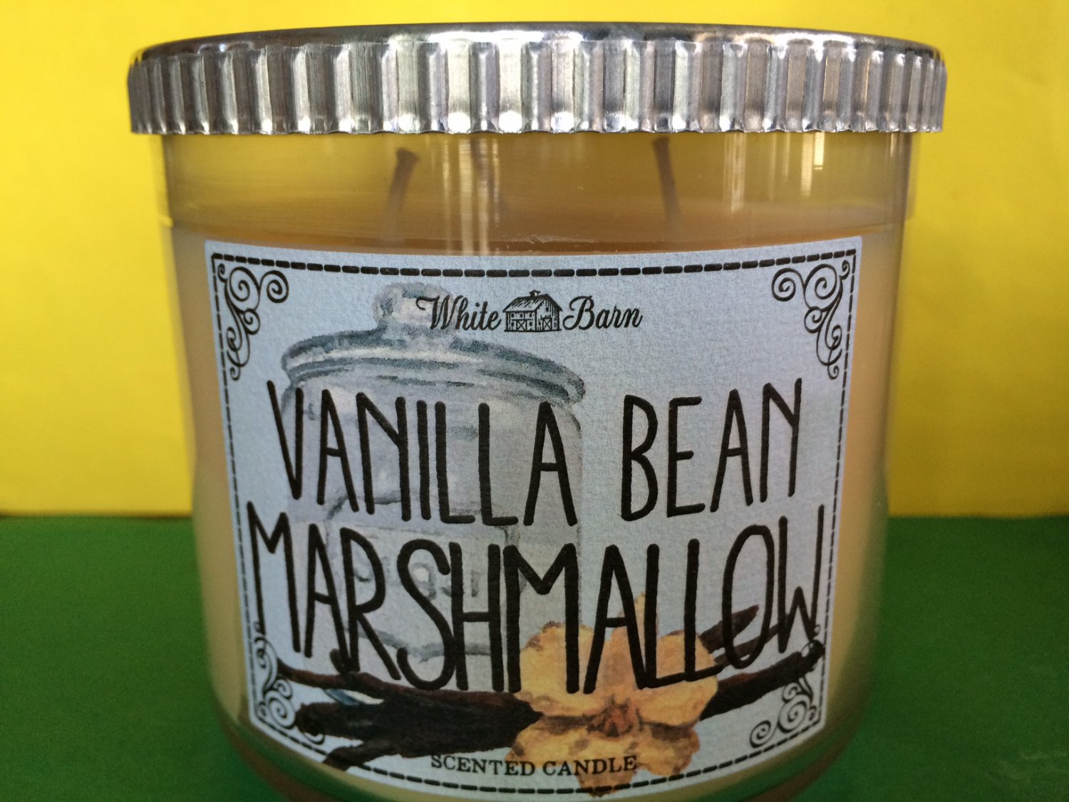 Bath And Body Works White Barn Vanilla Bean Marshmallow Large 3 Wick Candle 8205