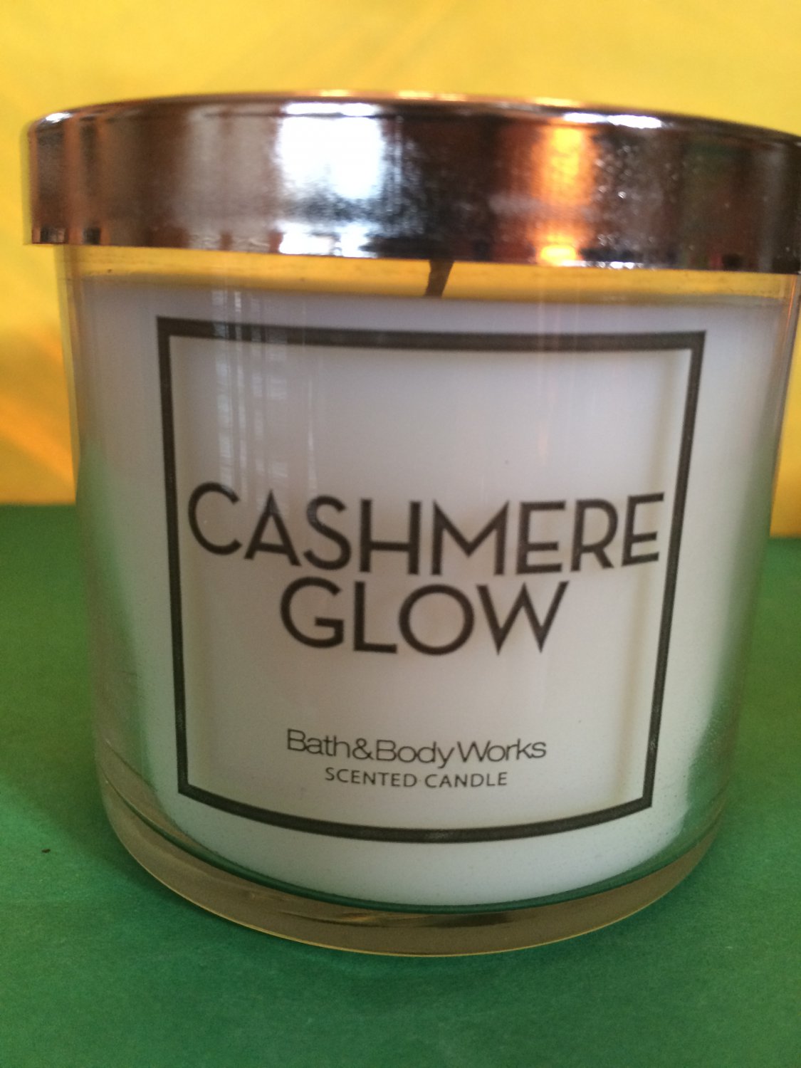Bath & Body Works Cashmere Glow 4 oz Candle