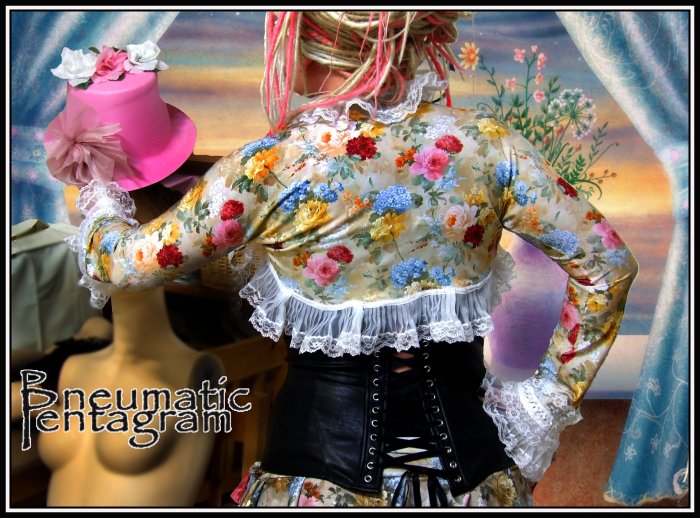Marie Antoinette exclusive wrap