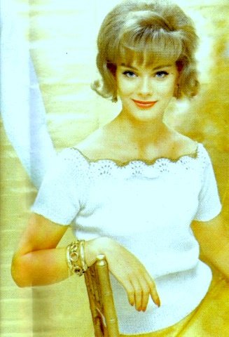 Romantic Blouse with Metallic Trim Knitting Pattern 726062