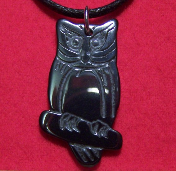 Hemalyke Classic Wise Owl Full Body Pendant Necklace