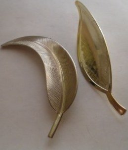 Vintage Lot of 2 Leaf Autumn Fall Brooches