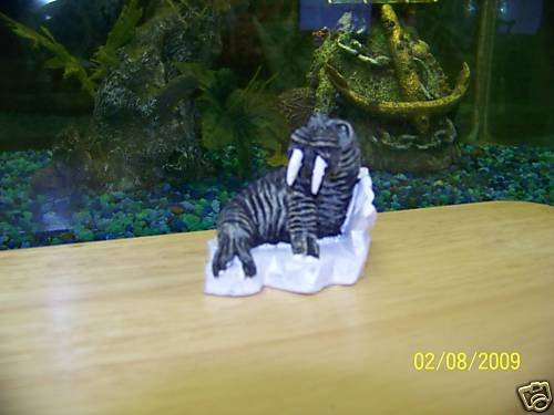 BLUE RIBBON WALLY WALRUS Decoration for aquariums NEW