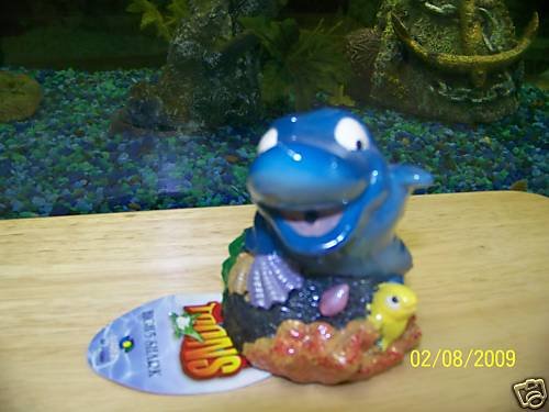 Aqua Toons HIGH 5 SHARK Decoration for aquariums NEW