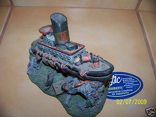 TUGBOAT? SHIPWRECK Decoration for aquariums NEW