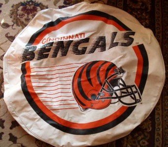 Cincinnati Bengals NFL Spare Tire Cover w/ Helmet on it