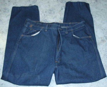Men's Wrangler Rugged Wear 40 x 30 ---5 pocket