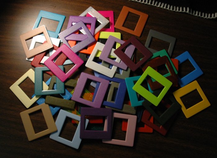 40 Slide Mounts Various Colors with Storage Box