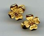 Trifari gold tone flower earrings