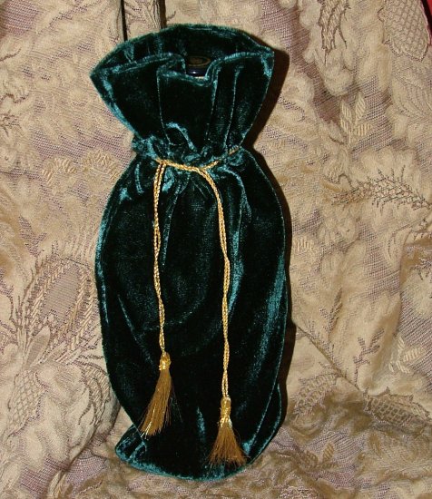 Reusable Velvet Wine Gift Bag - Green with Gold tassel 6" x 14"