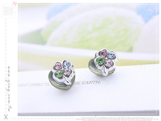 Tiny Four Clover Leaf Magnetic Earrings Free Shipment