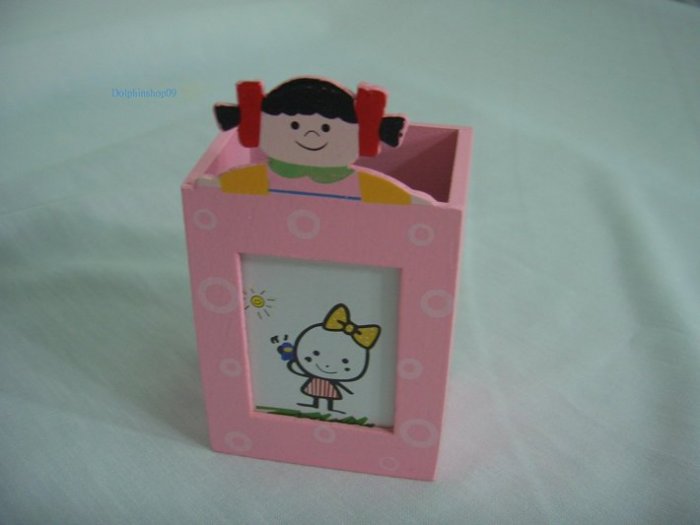 Wooden Pink Girl Photo Frame Memo Clip Pen and Pencil Holder 3 in 1