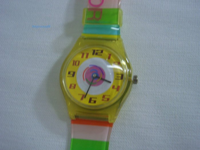 Yellow Strip Round Case Plastic Quartz Wrist Watch w/ Battery