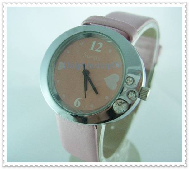 Pink Leather Oval Case Heart Quartz Wrist Watch w/ Battery