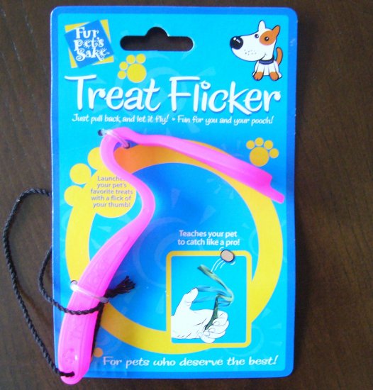 TREAT FLICKER TEACHES YOUR PET TO CATCH LIKE A PRO ! * Dog Toy *