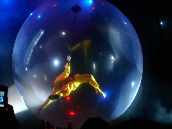 Show Ball 2.5 meters diameter
