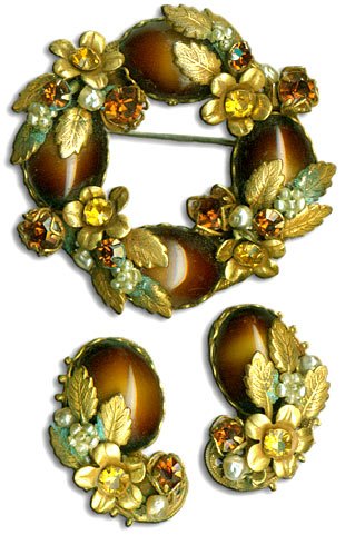 Brown-Gold Brooch & Earrings Set
