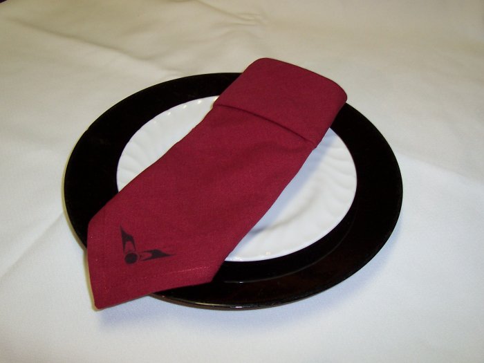 set of 4 Burgundy napkins