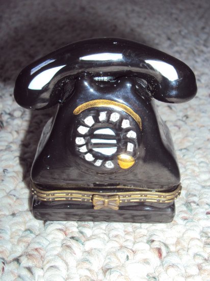 Ceramic old-fashioned telephone box