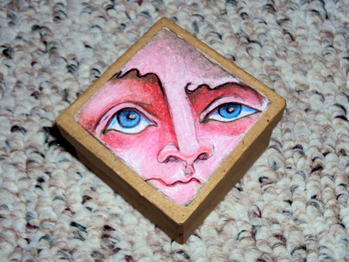 Quizzical Custom Face Box