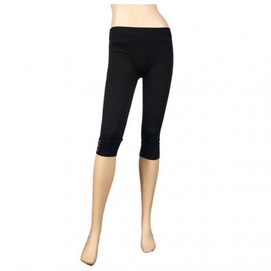 Button Accent Black Plus Size Capri Pants Legging 2X-3X