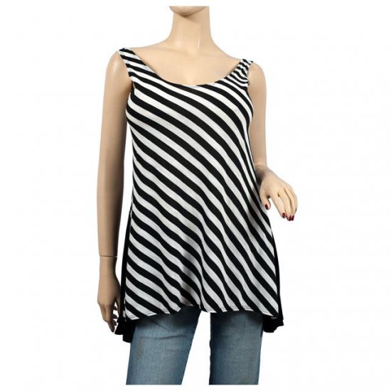 Checker Print Black Sleeveless Plus Size Tunic Top 1X