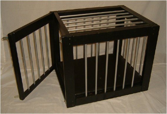 Heavy Duty Wood and Vinyl Cage Medium