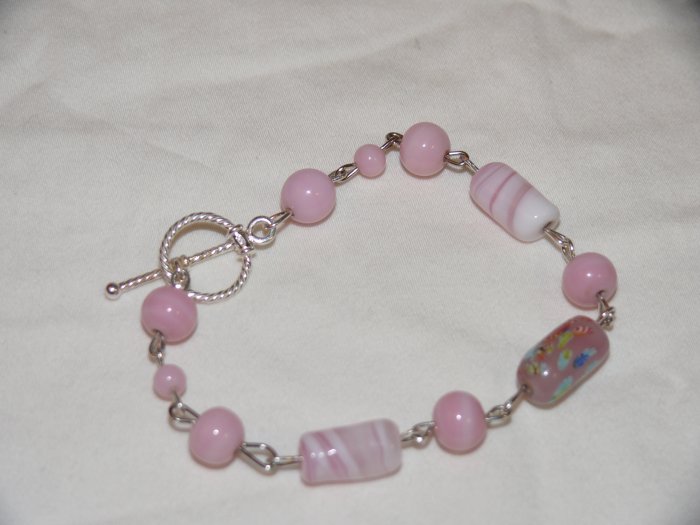 **SALE WAS $25 NOW $20 FREE SHIPPING**Pink cotton candy milk glass vintage artisian linked bracelet
