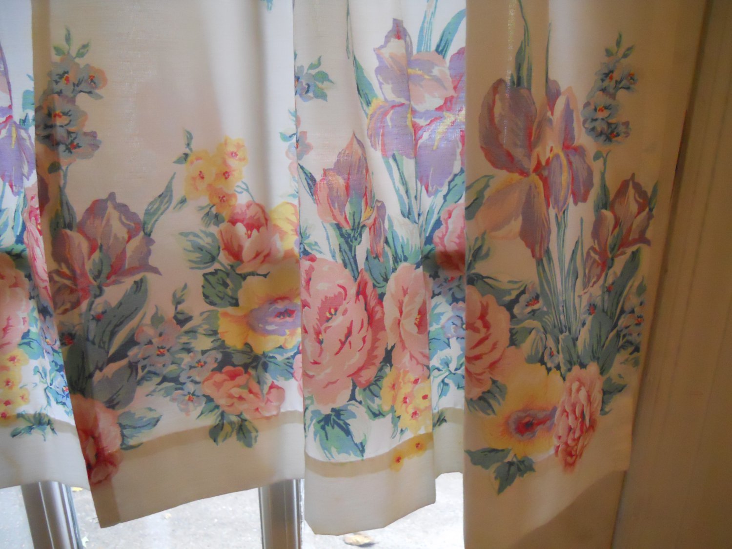 floral pattern white curtains drapes 36" long 25" wide