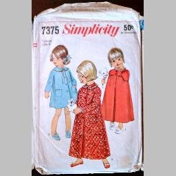 VINTAGE SEWING PATTERN~Toddlers' Robe & Nightgown~size 4~Simplicity #7375 (1967)